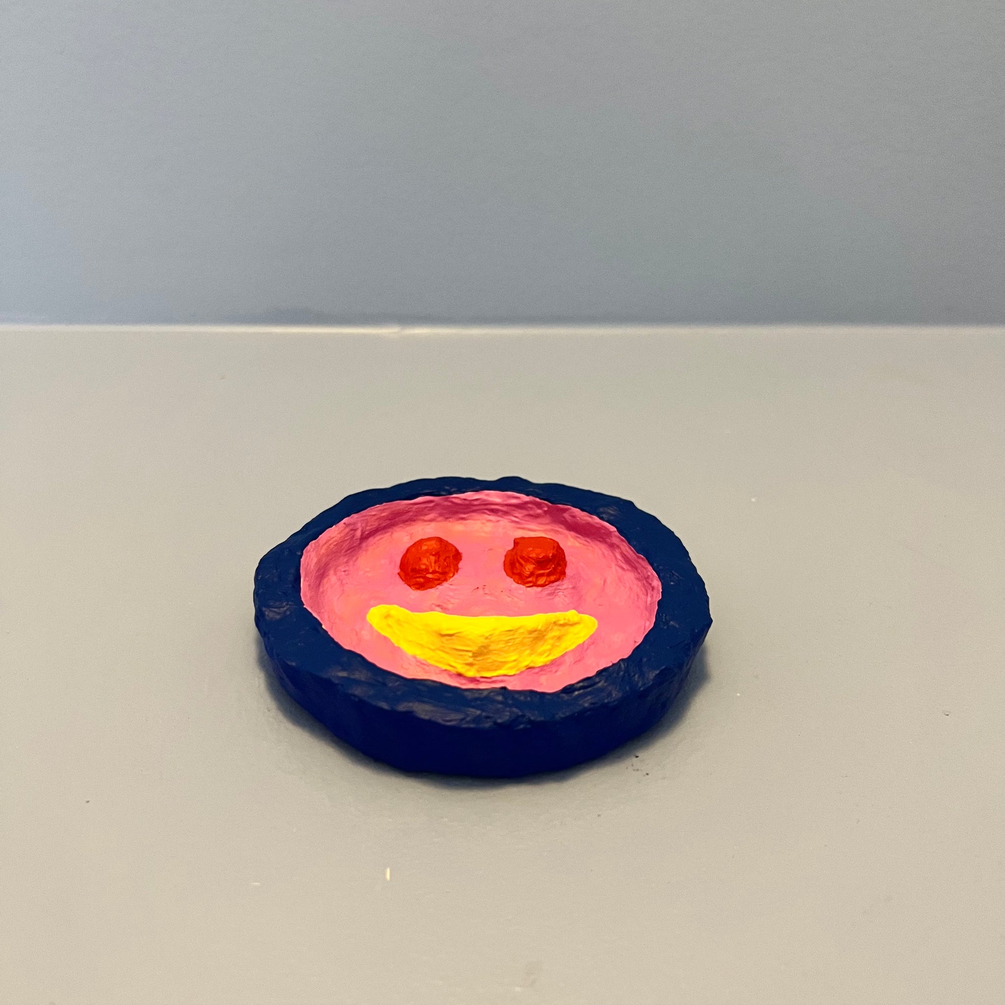 Small Smiley Catchall